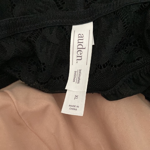 Auden black lace/mesh camisole, XL - Picture 5 of 5